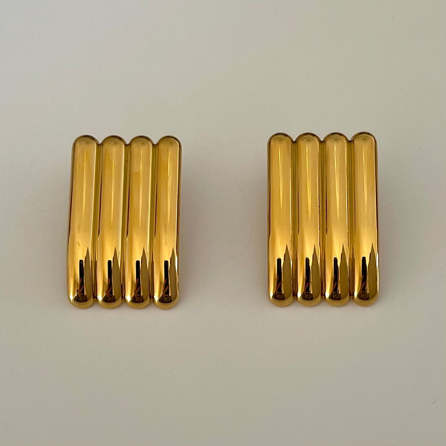 RIBBED EARRINGS